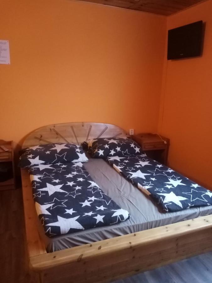 Katica Vendeghaz Hotell Aggtelek Exteriör bild