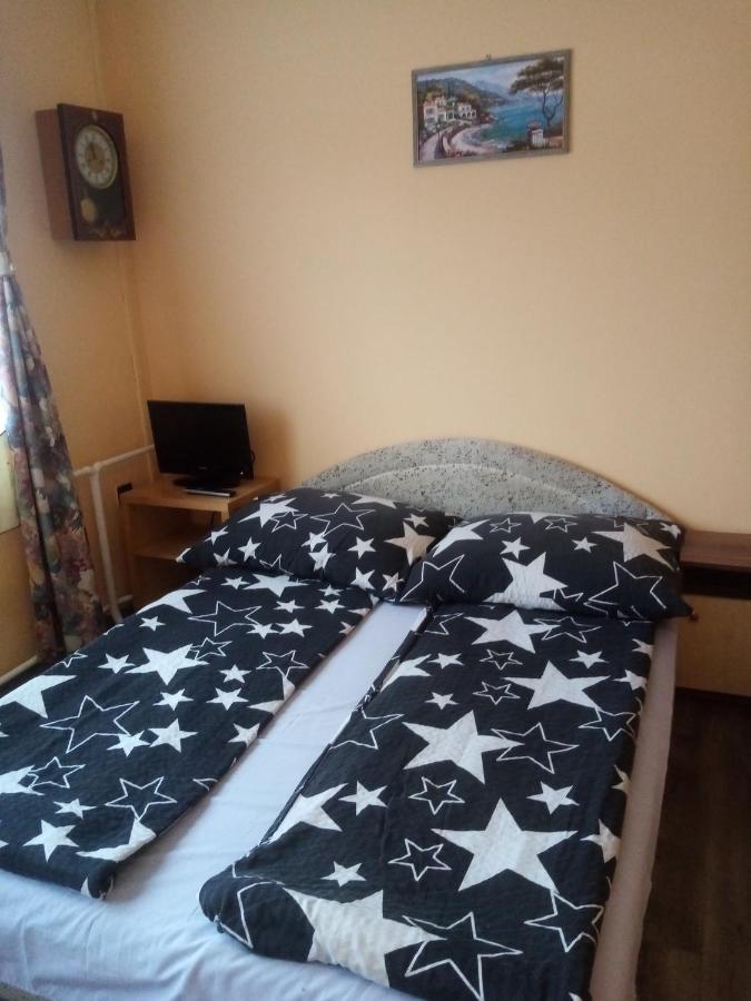 Katica Vendeghaz Hotell Aggtelek Exteriör bild