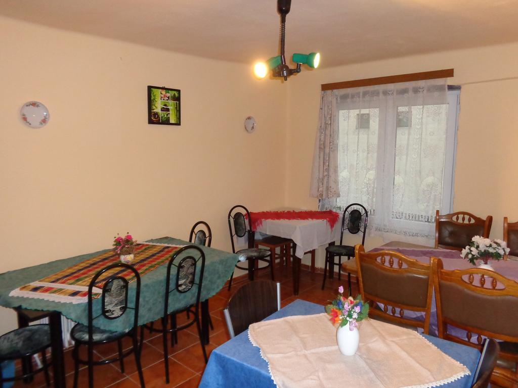 Katica Vendeghaz Hotell Aggtelek Exteriör bild