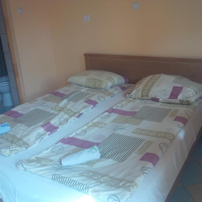 Katica Vendeghaz Hotell Aggtelek Exteriör bild