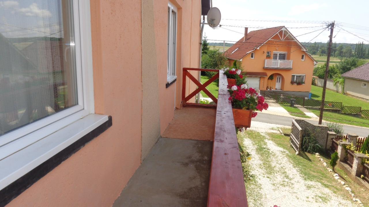 Katica Vendeghaz Hotell Aggtelek Exteriör bild