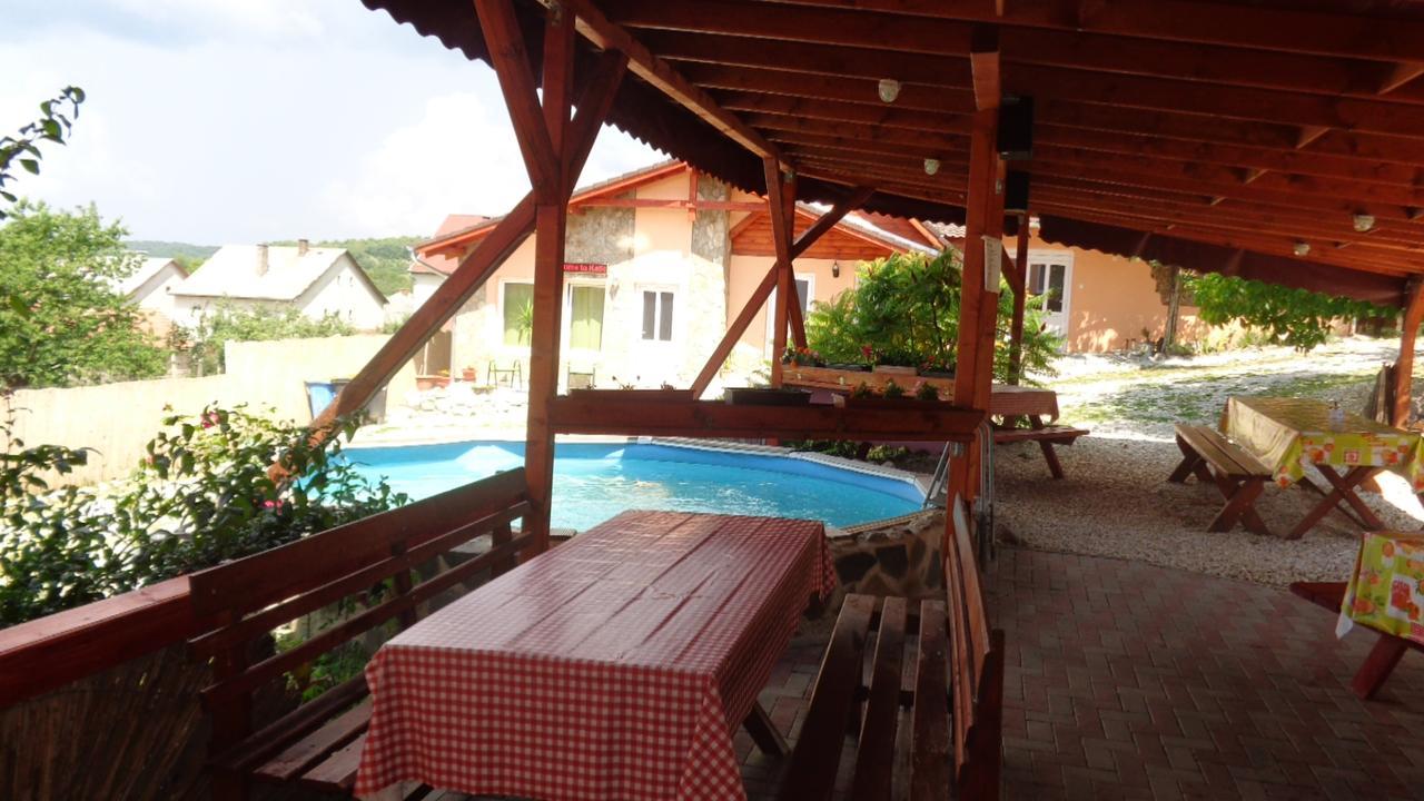 Katica Vendeghaz Hotell Aggtelek Exteriör bild
